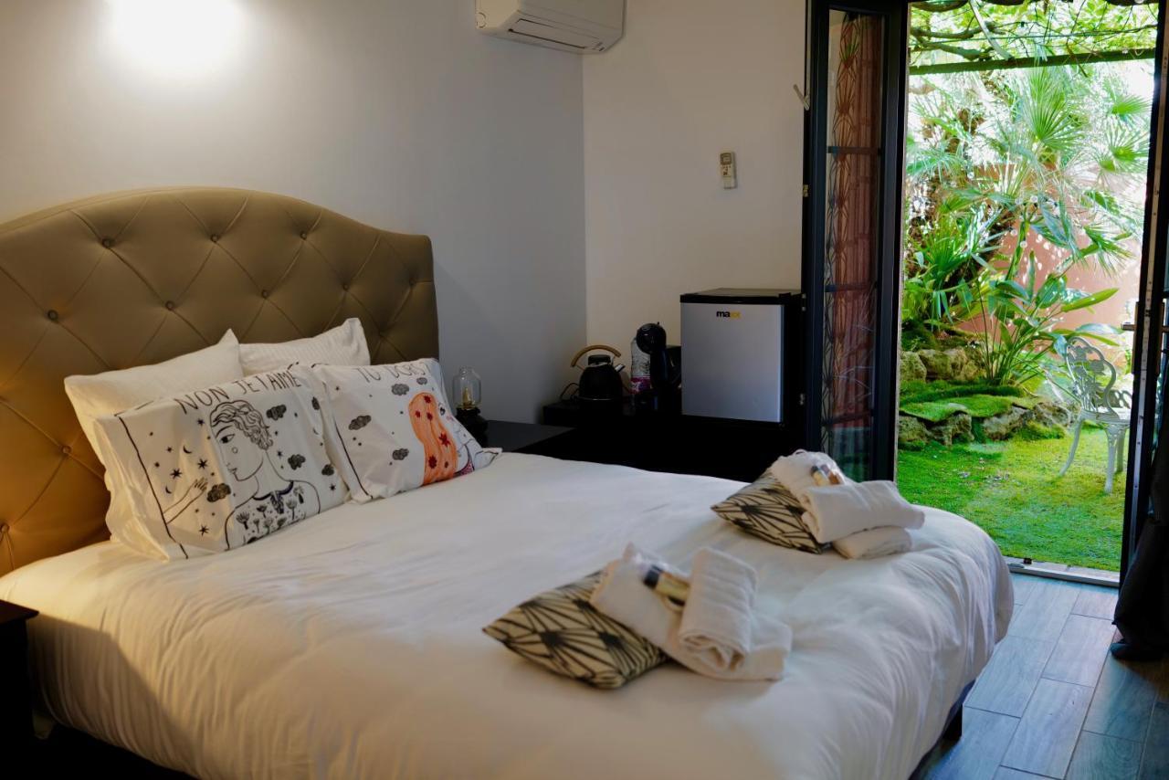 Lou Pitchoun Luxe Et Serenite Au Coeur De Saint-Tropez Suite Familiale Avec Chambre Separee Avec Jardin Enchanteur Pour 4 Adultes Et 1 Enfant Bagian luar foto